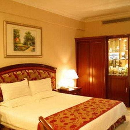 Imperial Court Hotel Γιτσάνγκ Δωμάτιο φωτογραφία